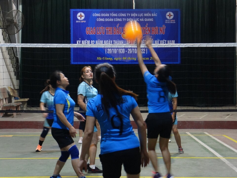 pha bóng 1