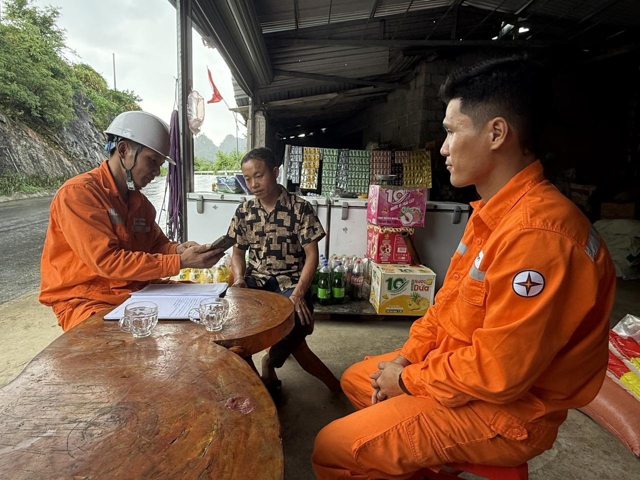 Ảnh hướng dẫn KH sử dụng APP CSKH theo dõi CS SDĐ hàng ngày-2