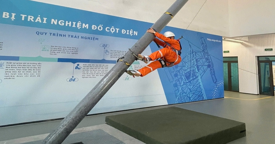 Công ty Điện lực Sơn La nâng cao kỹ năng nhận diện mối nguy qua huấn luyện thực tế ảo
