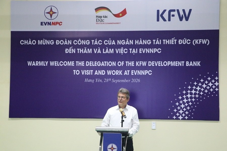 3 Đại diện KfW, ông Klaus Mueller