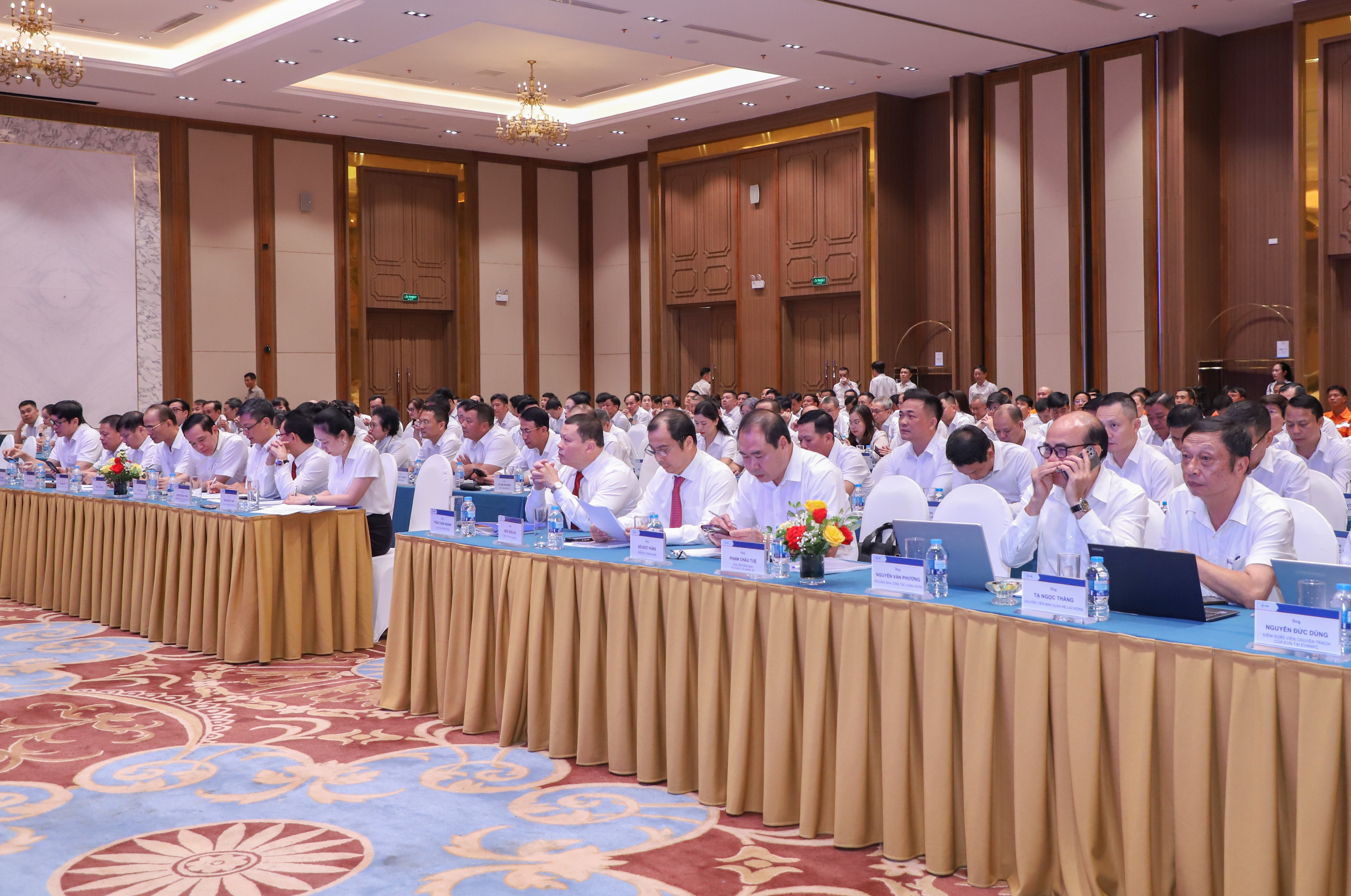 300926_Hoinghi_nguoilaodong_EVNNPC_VII_2026-16